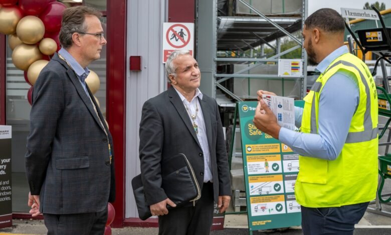 travis perkins epsom