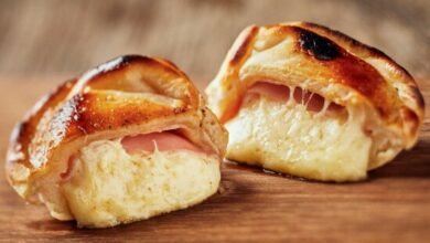 Best Empanada de Jamón y Queso Near Me